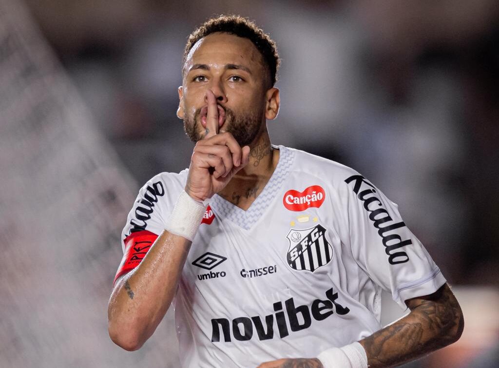 Neymar decide e Santos vence o Vasco na Vila Belmiro