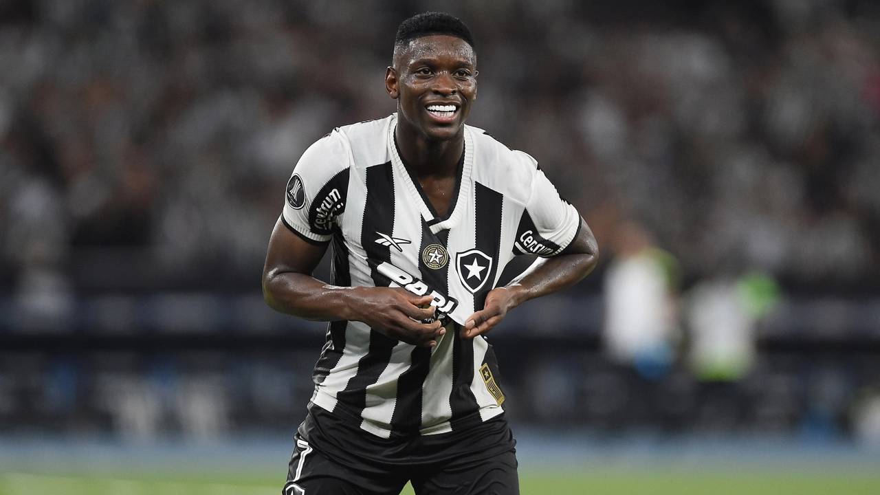 Palmeiras apresenta oferta milionária por Luiz Henrique, ex-Botafogo