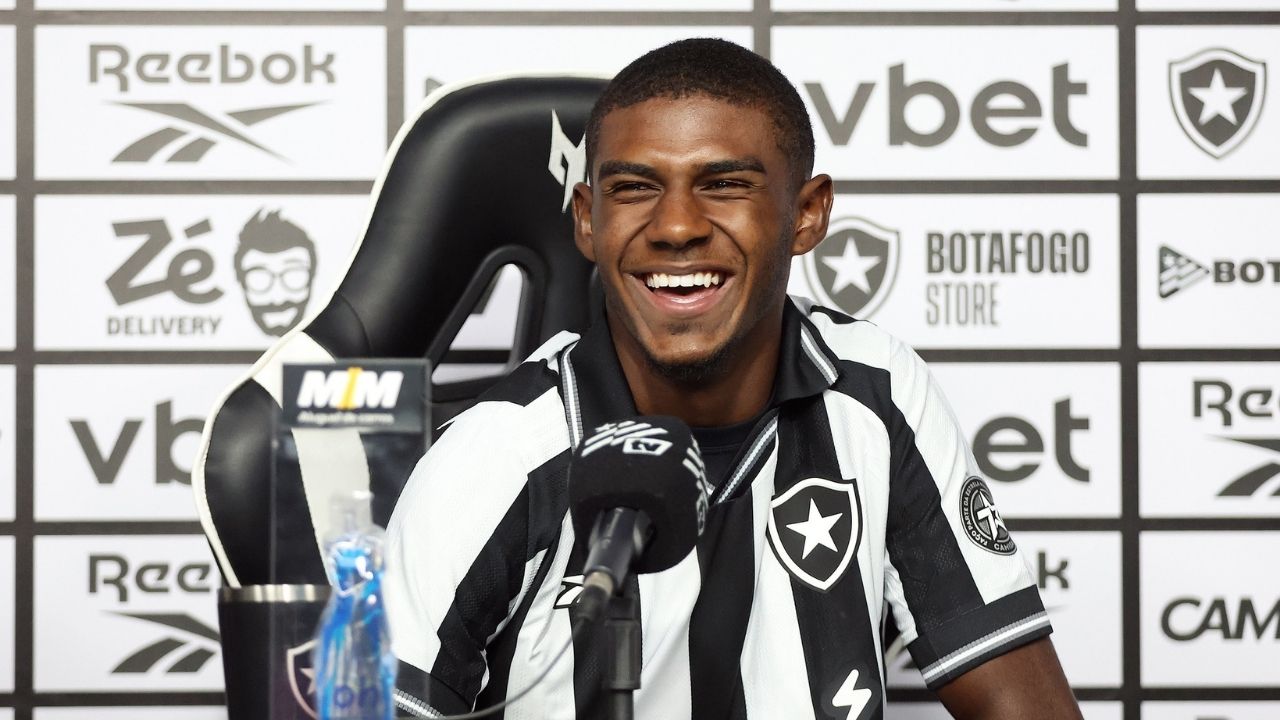 Torcia escondido para rival? avó de ex-Flu contratado pelo Botafogo revela: “Eu ficava preocupada”