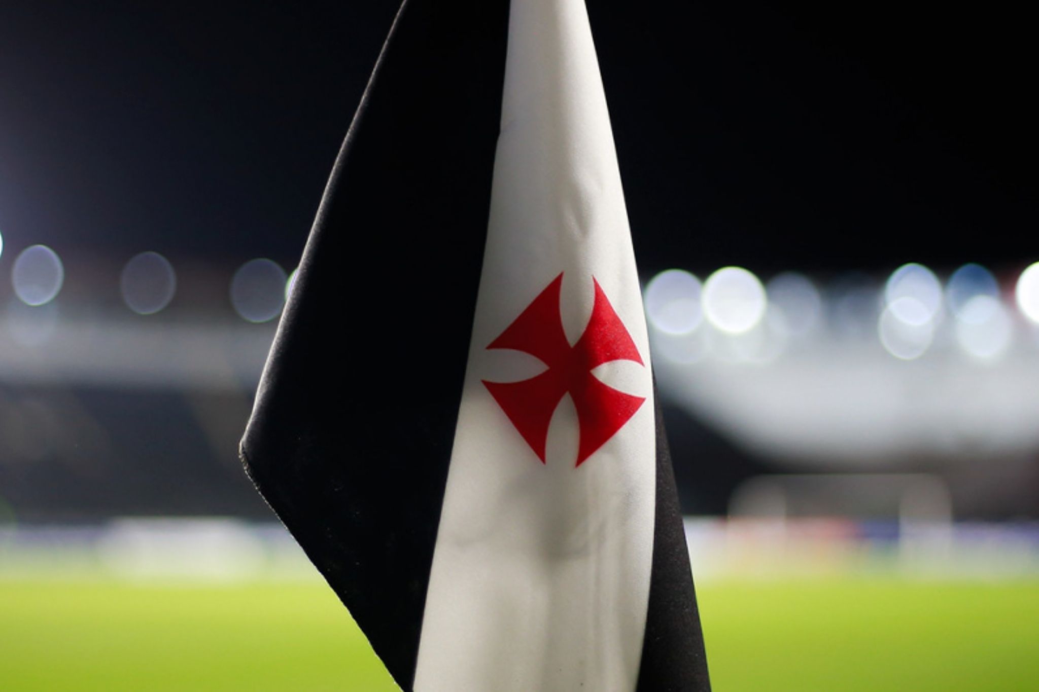 Vasco acelera por ex-técnico do Botafogo e planeja virada estrutural até 2027