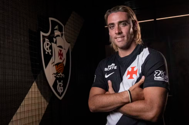 Vasco anuncia a contratação do atacante Claudio Spinelli