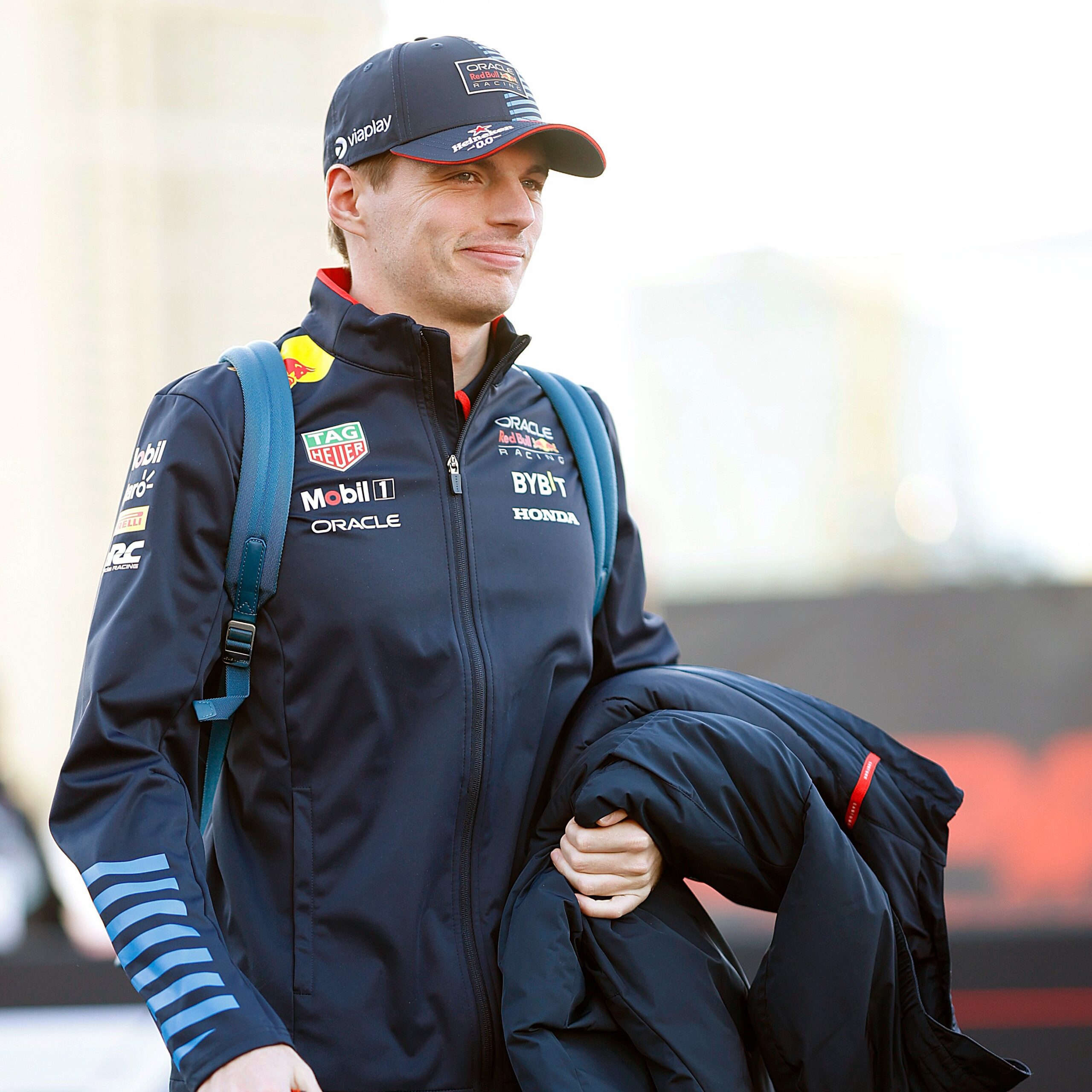 Verstappen dispara contra novas regras e diz que F1 “não parece mais corrida”