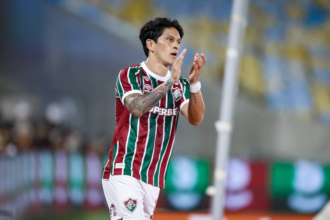 Cano chega na reta final da recuperação e pode pintar no jogo contra o Corinthians