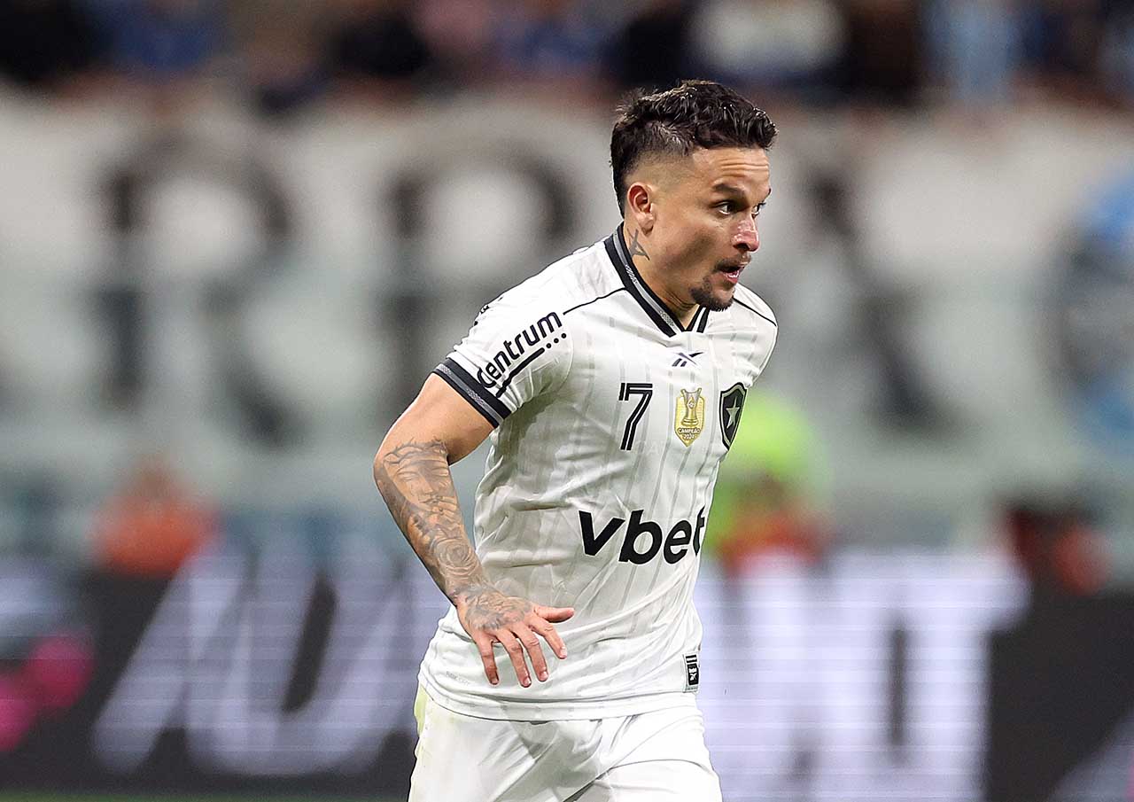 Ex-Botafogo fala sobre saída para o São Paulo: 'não dá pra negar'