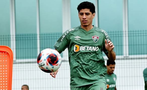 EX-FLU, YAGO CONFIA QUE TRICOLOR POSSA LEVAR O BRASILEIRÃO EM 2026