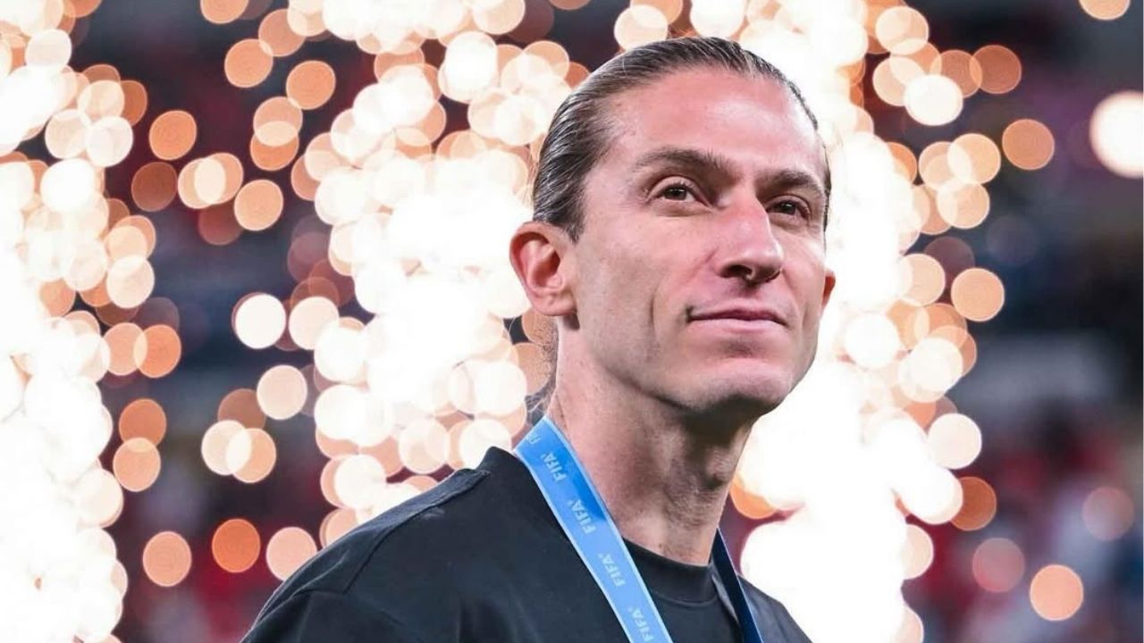 Filipe Luís desperta interesse da Premier League após recusar proposta do Chelsea