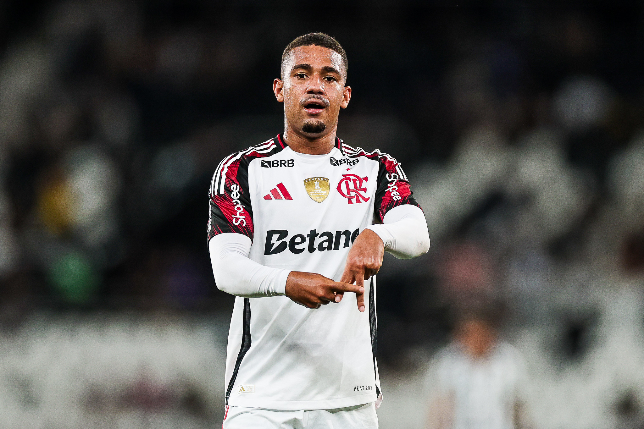 Samuel Lino em Botafogo x Flamengo