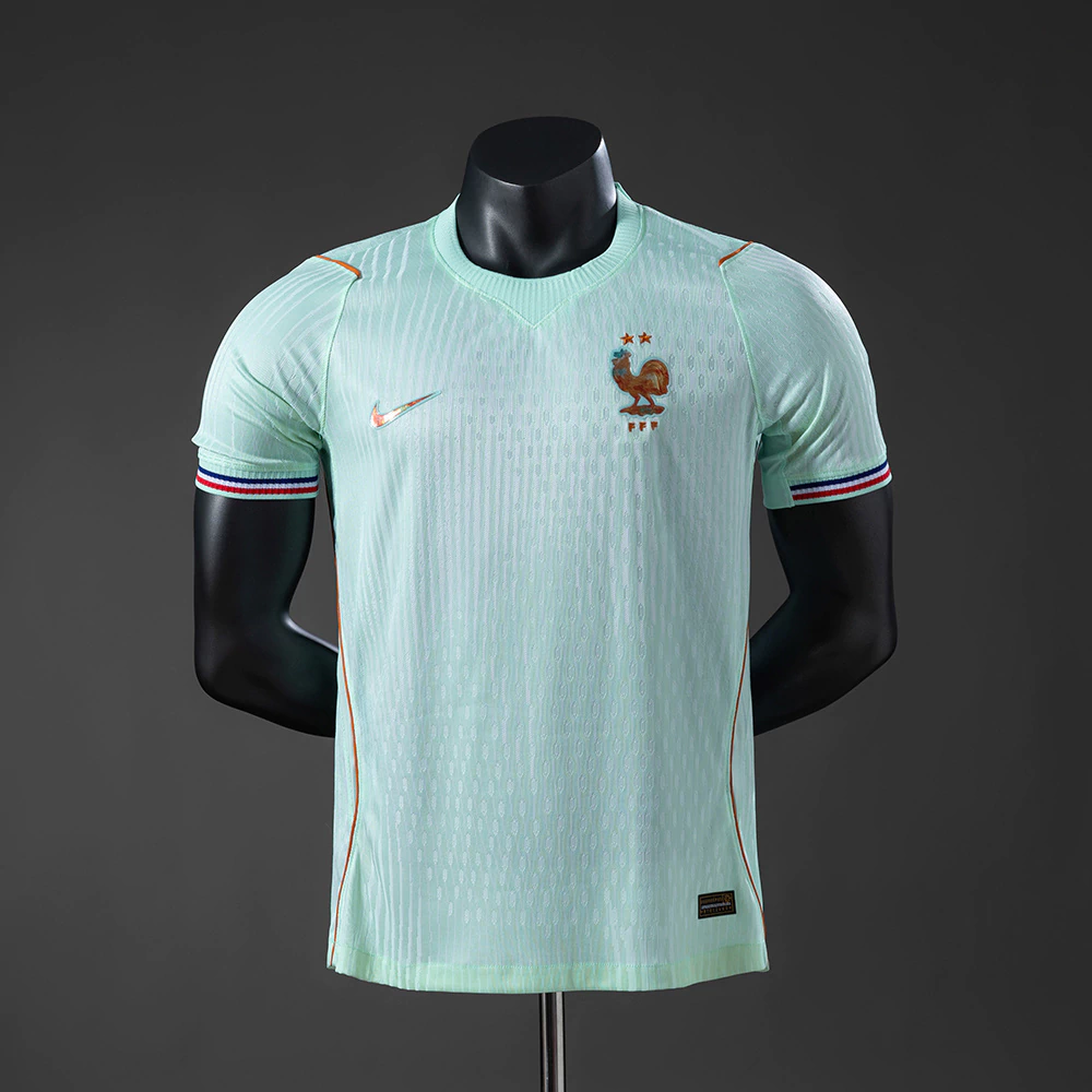 Camisa verde da seleção francesa (Foto: Divulgação)