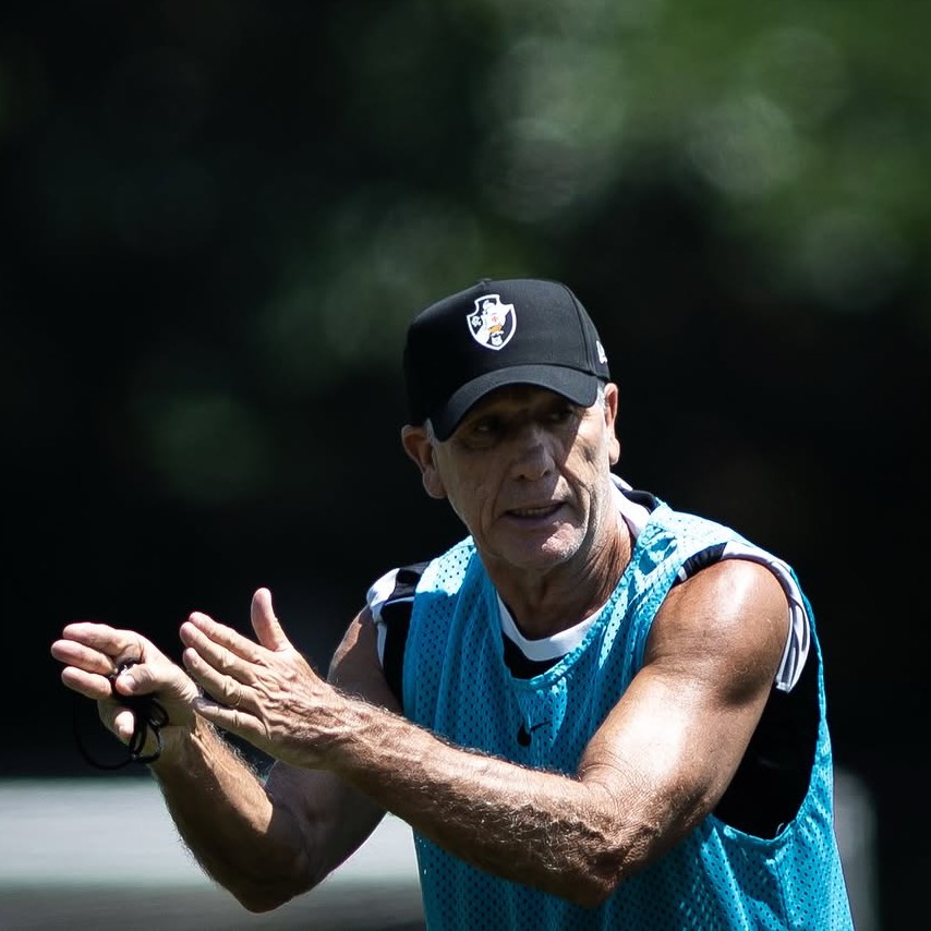 Preocupação defensiva é foco de Renato em primeira semana