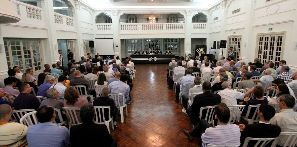 SAF do Fluminense avança e votação pode acontecer em julho