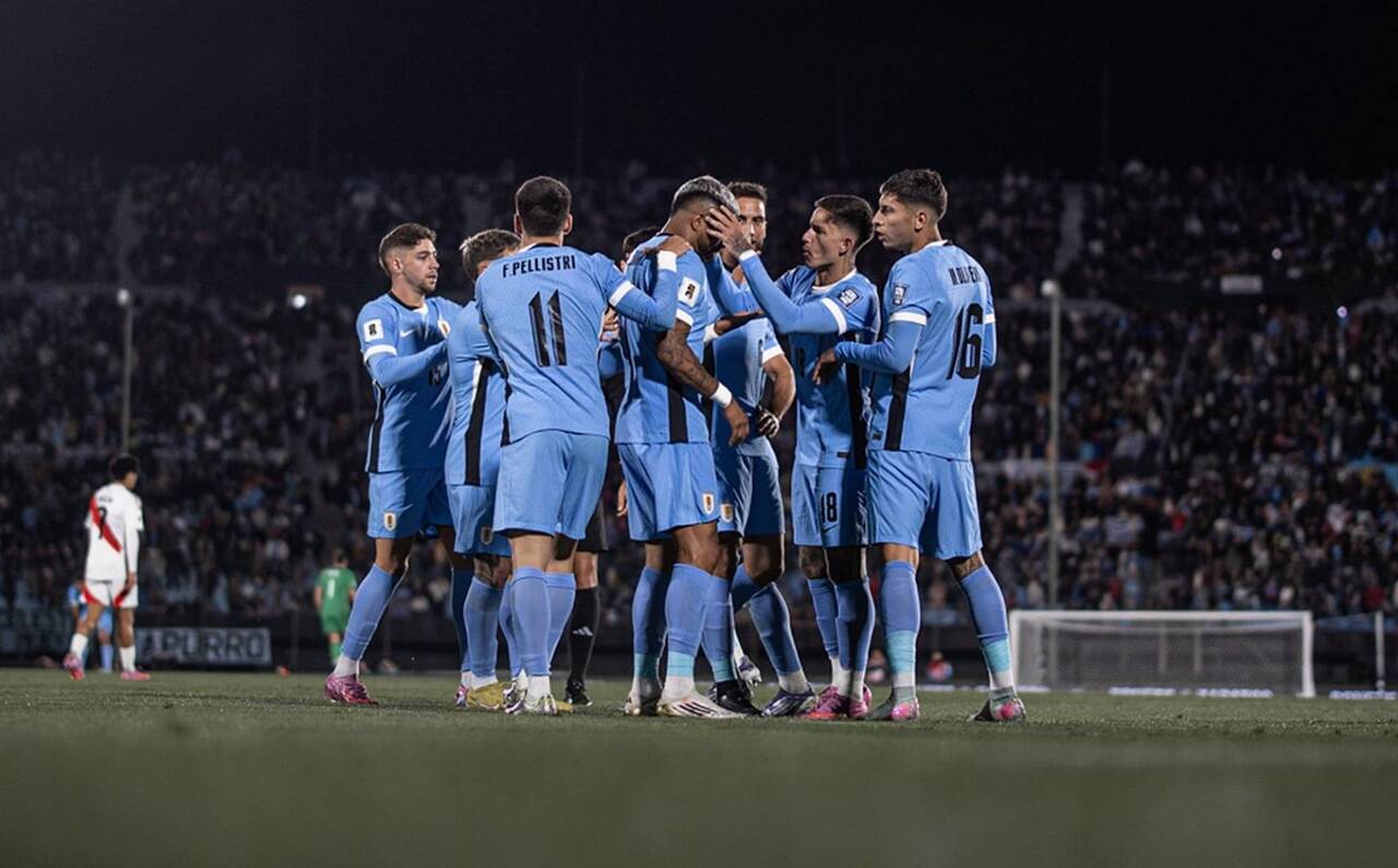 Seleção do Uruguai divulga convocação com cinco nomes do futebol carioca