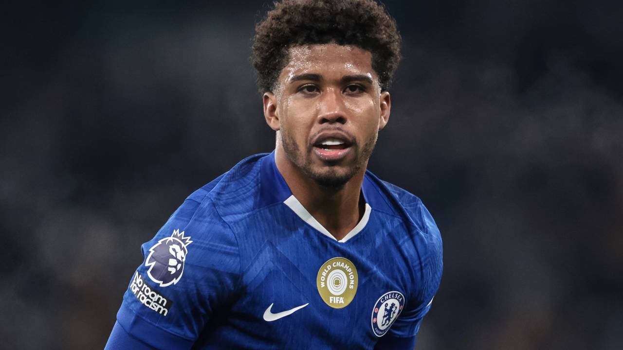 Três gigantes europeus estão interessados em Andrey Santos, ex-Vasco; Chelsea pode lucrar com a venda