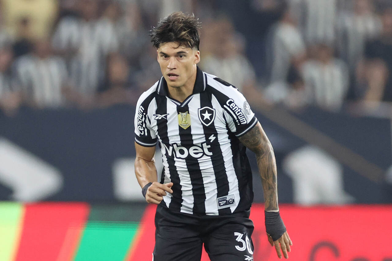 Botafogo tem Tucu Correa de volta contra a Chapecoense; veja os relacionados