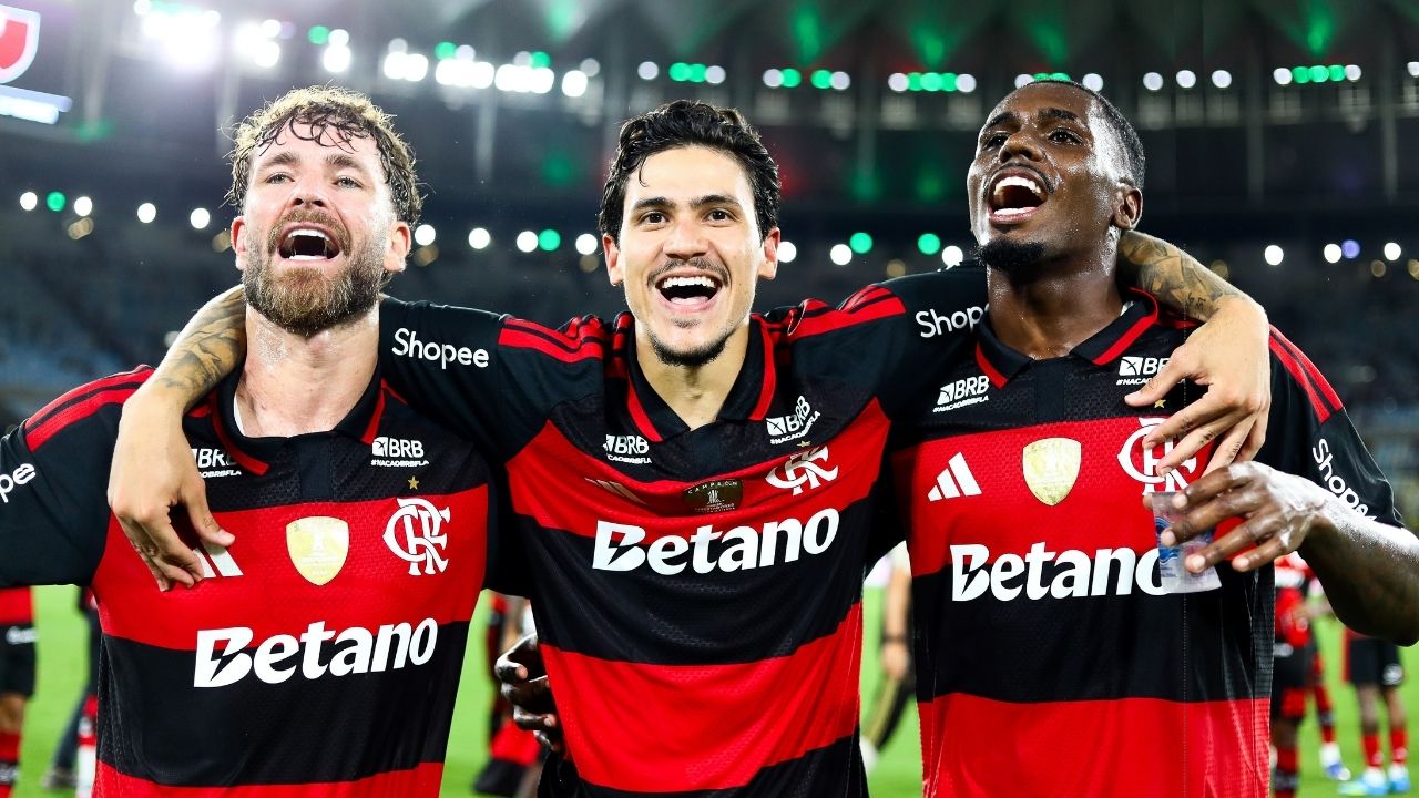Dé, o Aranha, analisa Fla-Flu: "Flamengo deu um chocolate no Fluminense por 75 minutos"