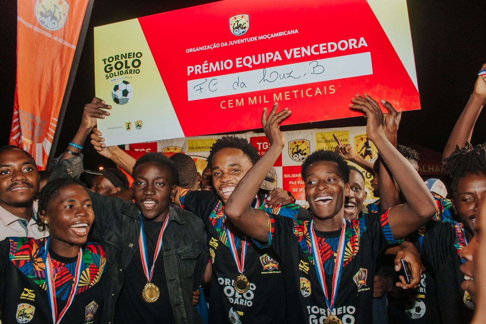 FC Luz B vence Torneio Golo Solidário