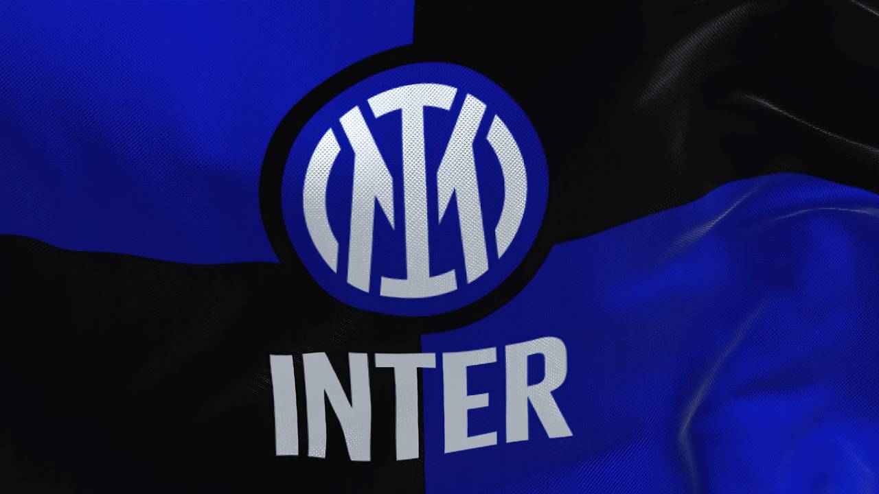 Inter de Milão prepara oferta de R$ 270 milhões por defensor do Arsenal