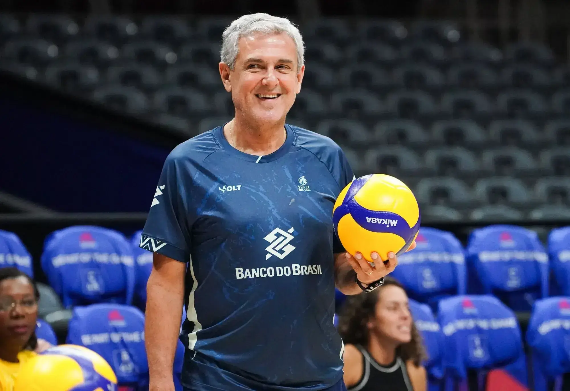 José Roberto Guimarães convoca primeiras atletas da Seleção Feminina de vôlei para 2026