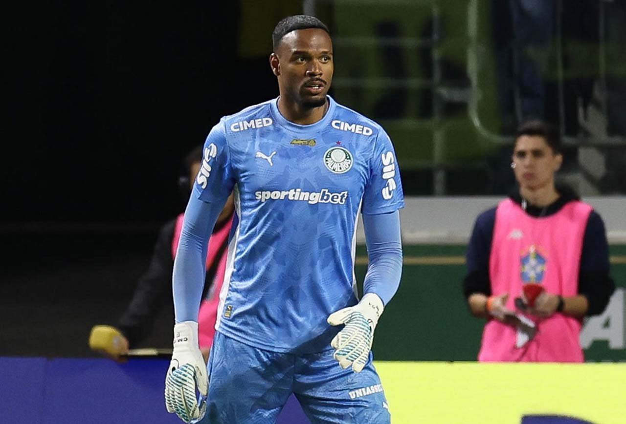 Carlos Miguel se irrita após pergunta sobre atuação do Palmeiras na Libertadores