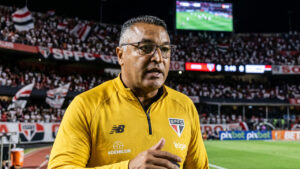 Demissão de Roger Machado expõe crise no São Paulo e pode mudar o Brasileirão