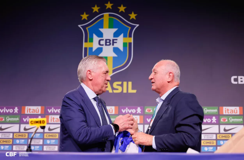 Felipão visita a Granja Comary e dá palestra motivacional à Seleção Brasileira
