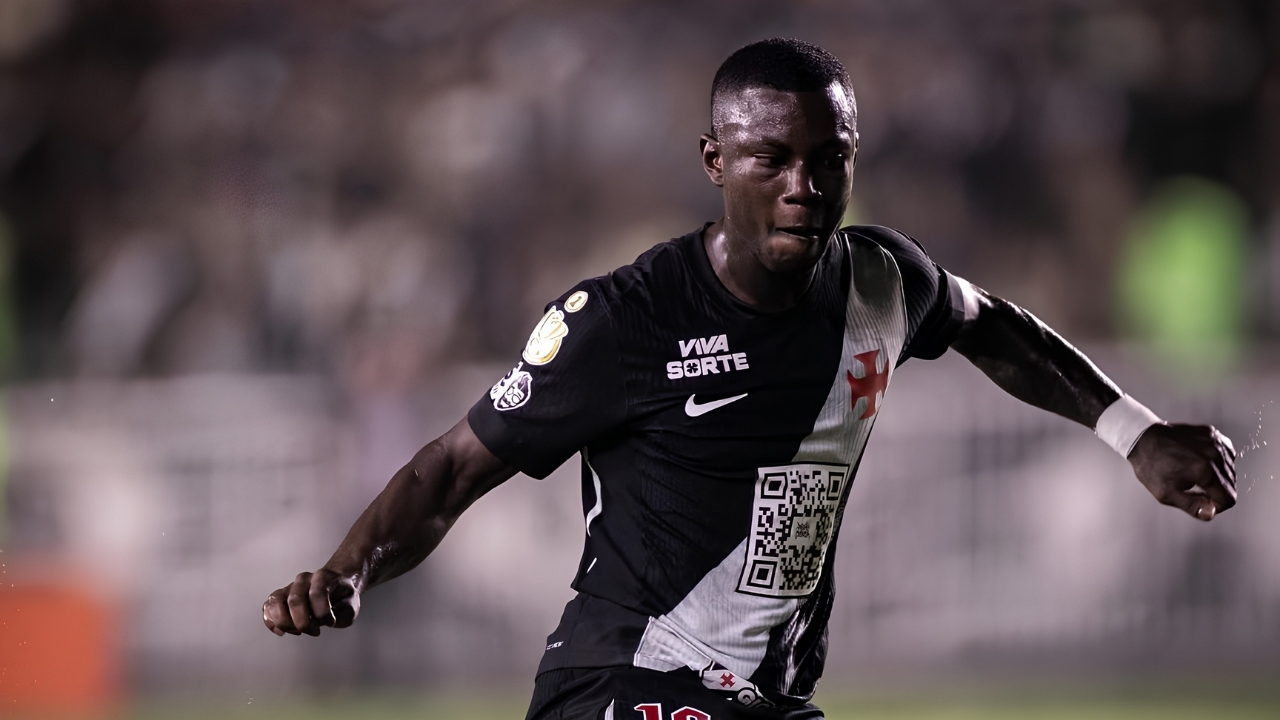Hinestroza quebra o silêncio após cobrança no Vasco e acalma família; veja desabafo