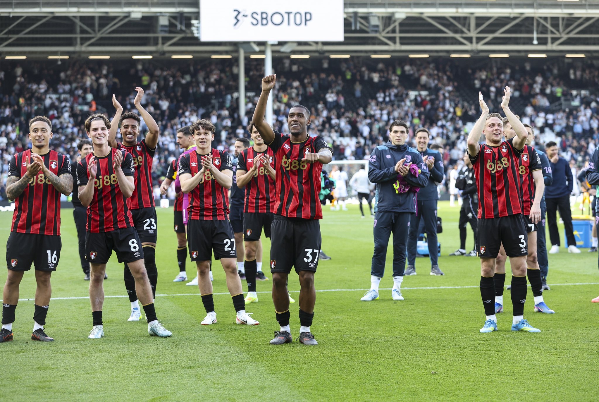 Rayan decide de novo, Bournemouth vence e mira vaga histórica na Champions