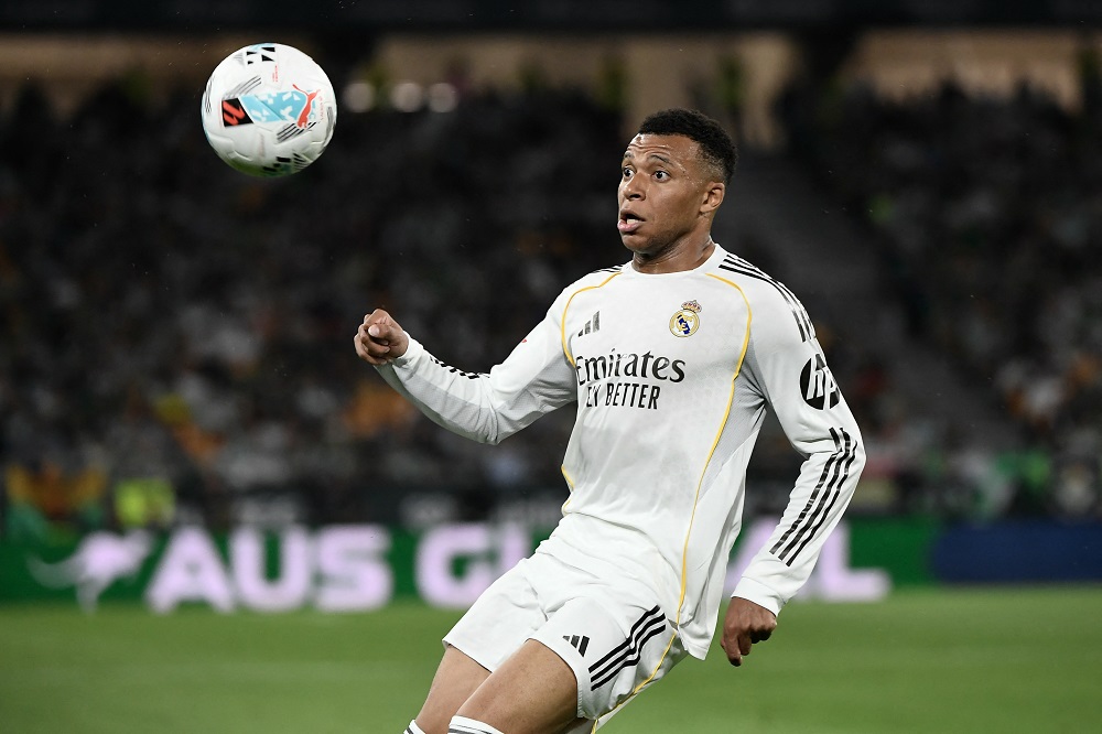 Real Madrid vive crise com brigas em treino, polêmicas com Mbappé e boicote ao técnico