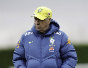 Ancelotti pode deixar atacante de fora da Copa de 2026 e decisão já provoca tensão na Seleção