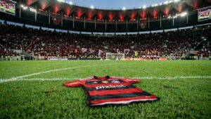 Brasileiro de gigante da França entra em acordo e pode ser anunciado pelo Flamengo
