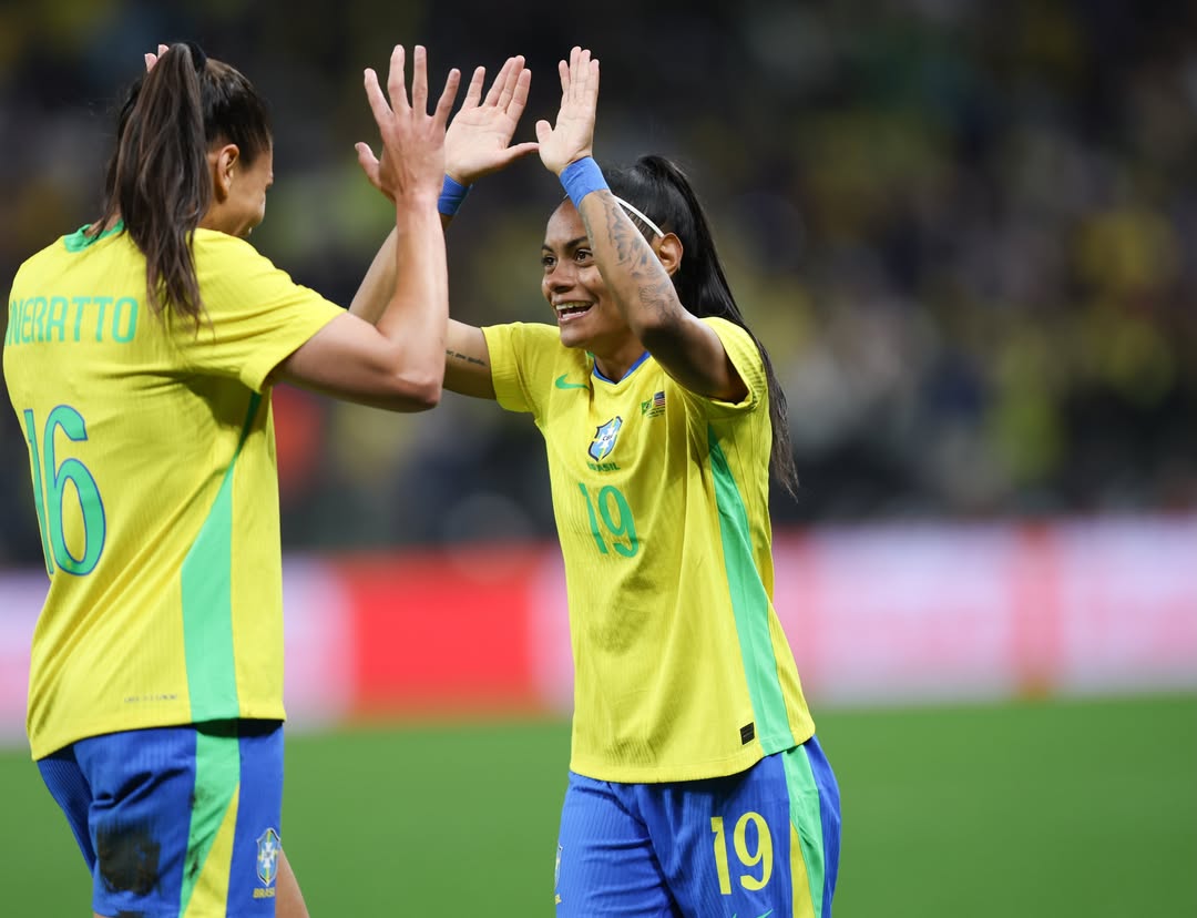 De virada, Brasil vence os Estados Unidos em amistoso no Itaquerão