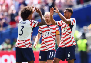 Estados Unidos vence Austrália e garante vaga nos oitavos