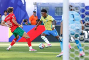 Vinicius Junior em Brasil x Marrocos (Foto: Rafael Ribeiro/CBF)