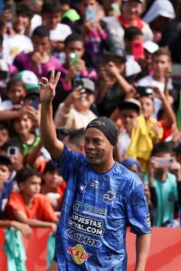 Ronaldinho Gaúcho assina com o Ravenna FC na Itália