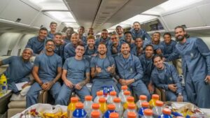 Uniforme da Seleção vira meme e rende comparações inusitadas na web; fotos